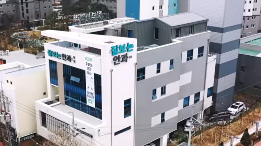 배너 1
